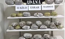 Bir yolcunun valizinde 22 kilogram esrar ele geçirildi