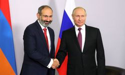 Putin ile Paşinyan, Moskova'da bir araya geldi