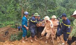 Vietnam'da toprak kayması: 9 ölü 