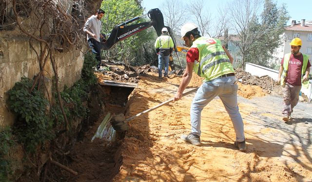 İşçiler, oruç tutmayı ihmal etmeden ekmek mücadelesi veriyor