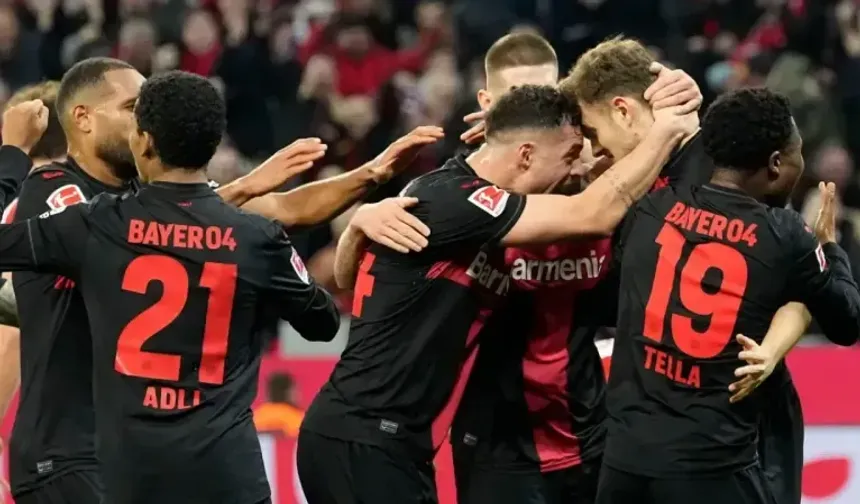 Bayer Leverkusen 3 dakikada fişi çekti! Şampiyonluk yolunda kritik maçı kazandı